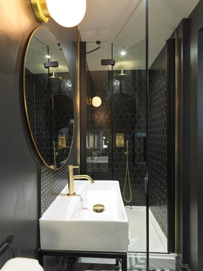 Hy Lytham St Anne'S Aparthotel Lytham St Annes Exterior foto Bathroom