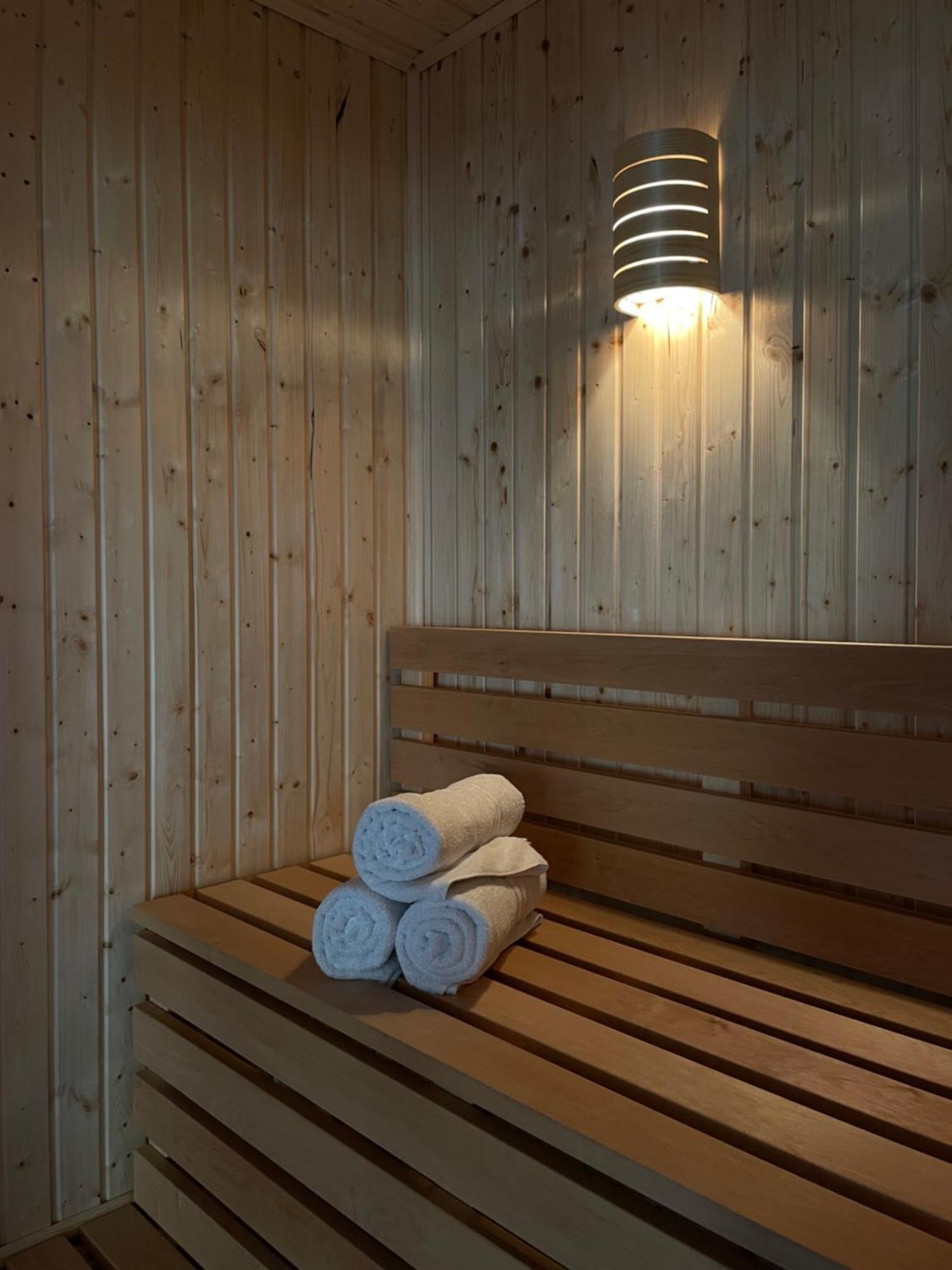 Hy Lytham St Anne'S Aparthotel Lytham St Annes Exterior foto Sauna
